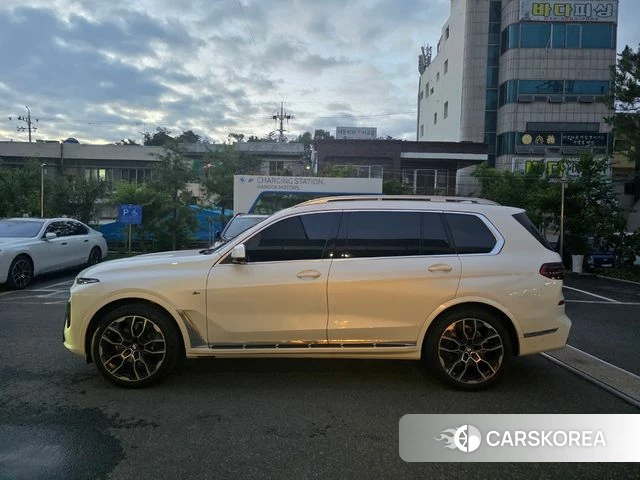 BMW X7 (G07) 2024 Белый из Кореи, фото 6