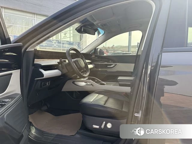 Lincoln Navigator 2023 Темно-серый из Китая, фото 6