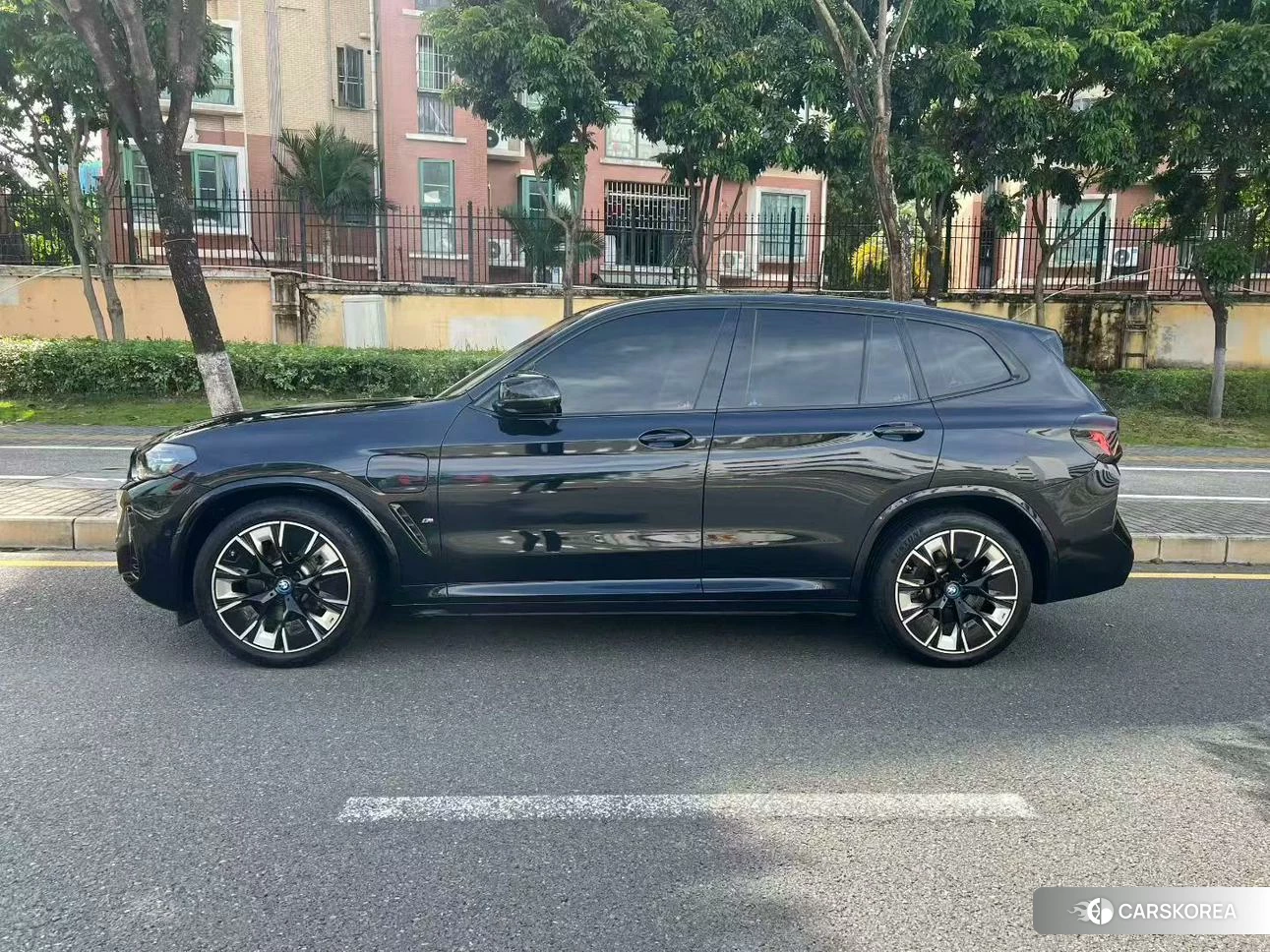 BMW iX3 2023 Черный из Китая, фото 4
