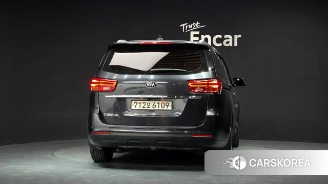 Kia The New Carnival id 4873104 из Кореи 14