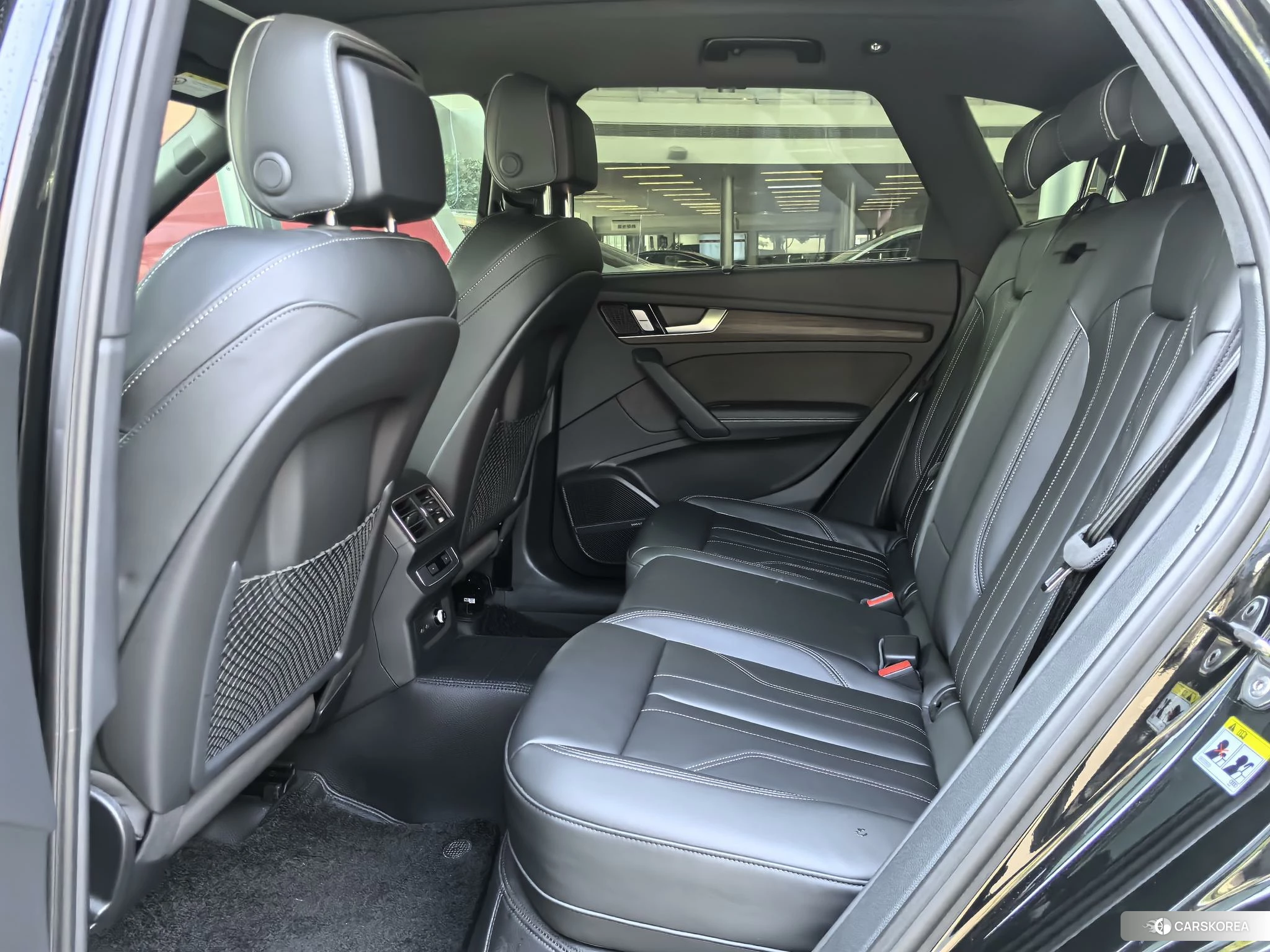 Audi Q5L id 4513570 из Китая 16