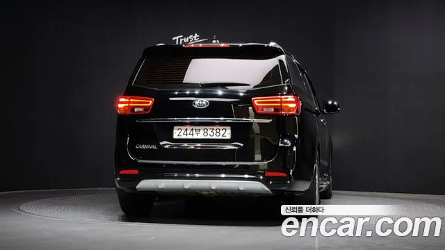 Kia The New Carnival id 2534162 из Кореи 14