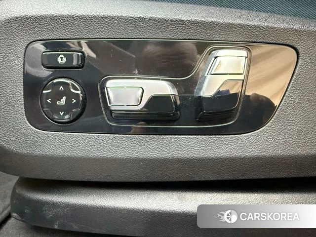 BMW XM id 4208283 из Китая 11