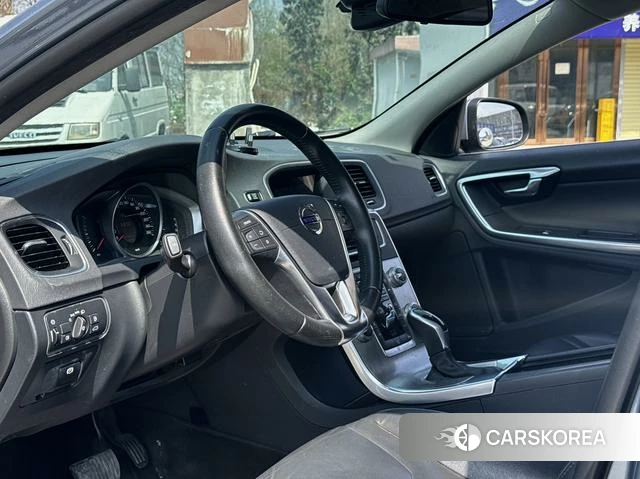 Volvo S60 id 4215713 из Китая 9