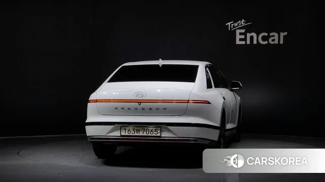 Hyundai Grandeur (GN7) id 3011230 из Кореи 14