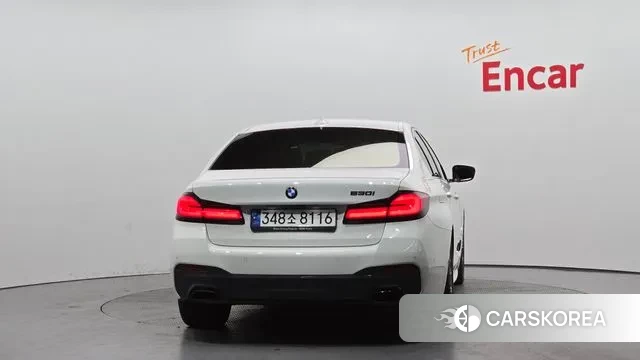 BMW 5 Series (G30) id 3518991 из Кореи 14