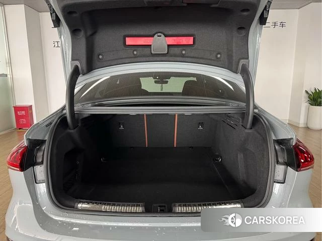 Audi A5L 2025 Серебристо-серый из Китая, фото 5