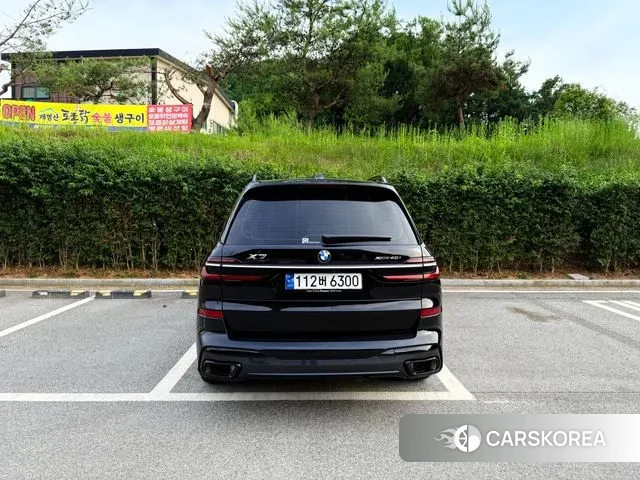 BMW X7 (G07) 2025 Черный из Кореи, фото 4