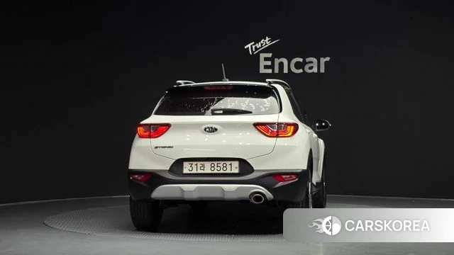 Kia Stonic id 3943121 из Кореи 14