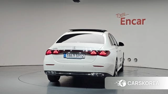 Mercedes-Benz E-Class W214 id 4462677 из Кореи 14