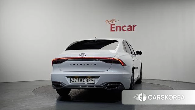 Hyundai The New Grandeur IG id 3923635 из Кореи 14
