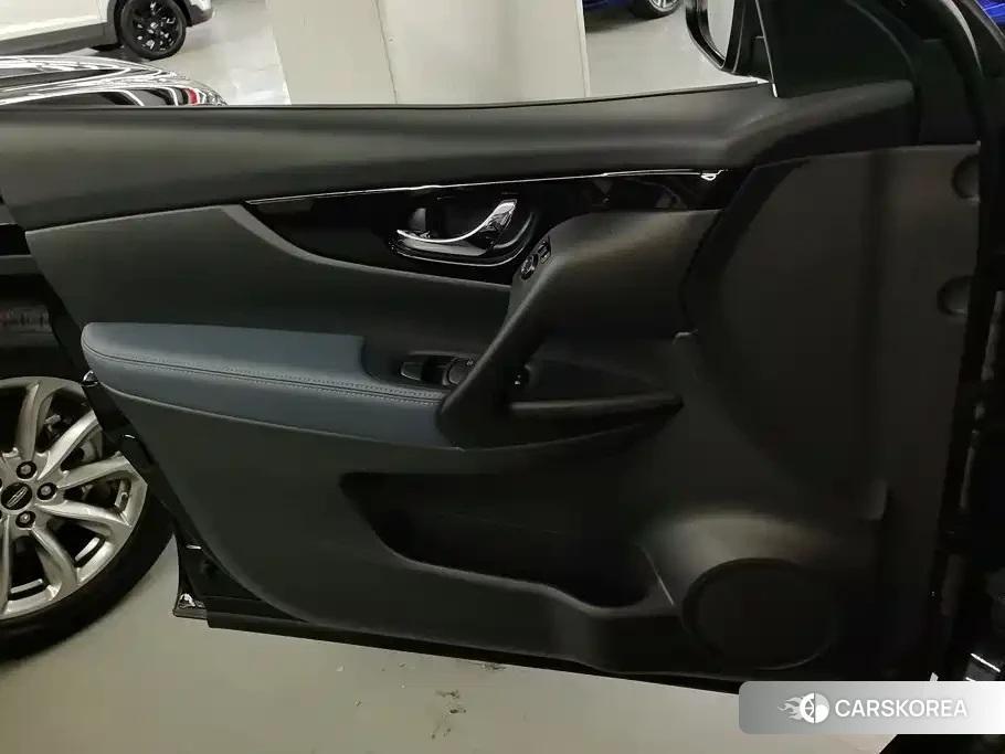 Nissan Qashqai id 4679702 из Китая 10