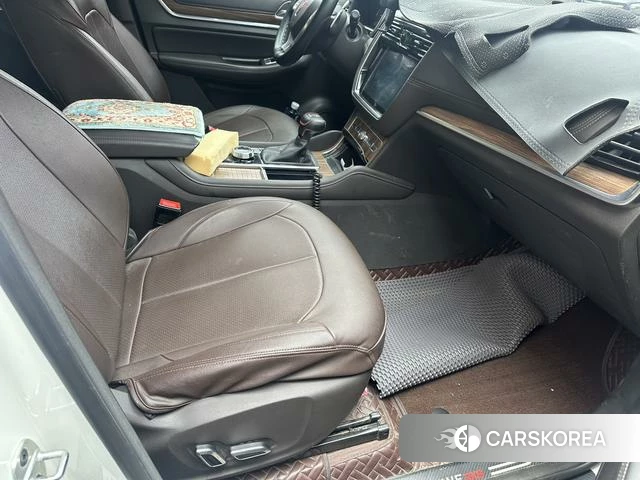 Roewe RX8 id 4216297 из Китая 8