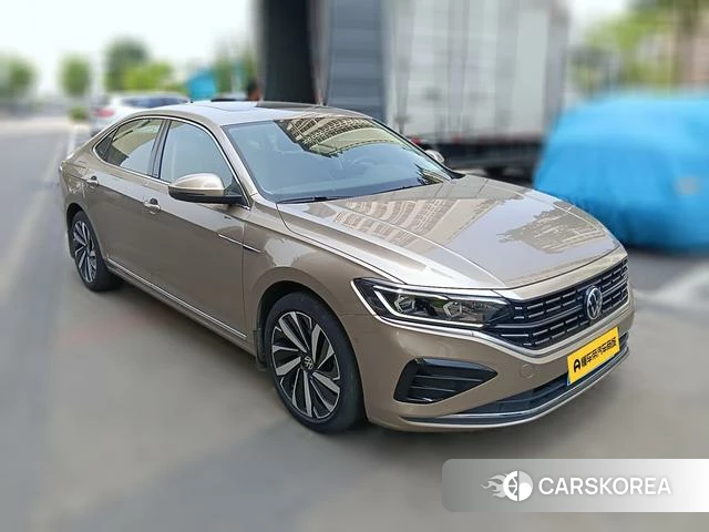 Volkswagen Passat 2021 Шампань из Китая, фото 4