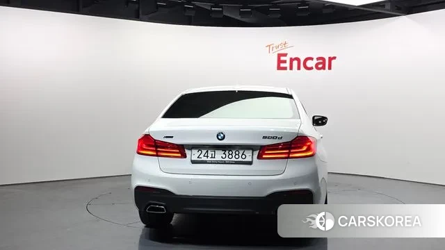 BMW 5 Series (G30) id 3622560 из Кореи 14