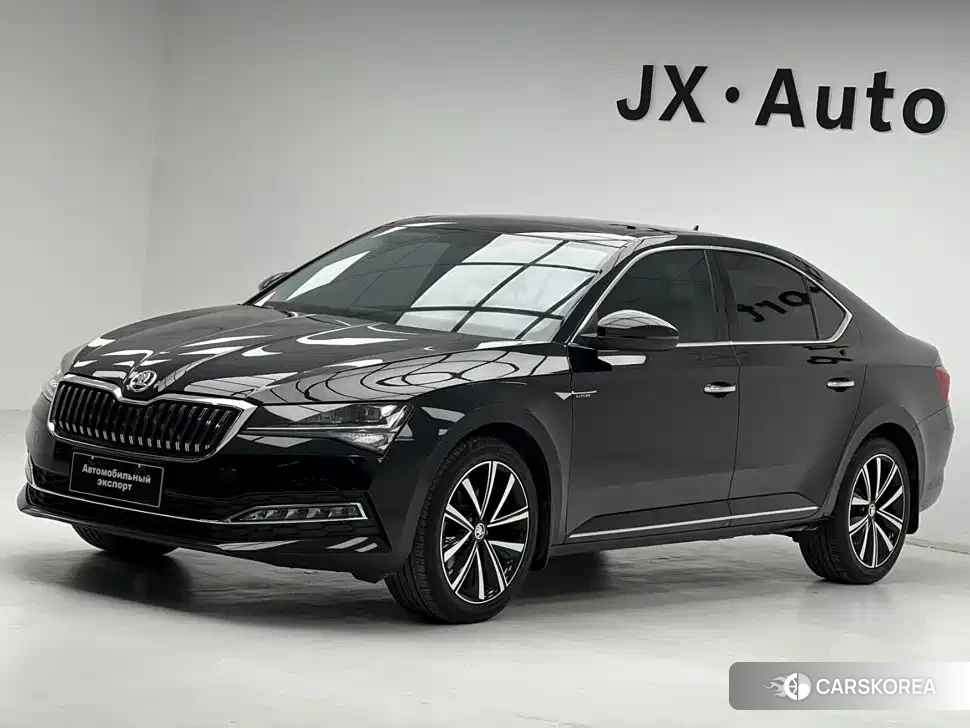 Skoda Superb id 4653775 из Китая 16