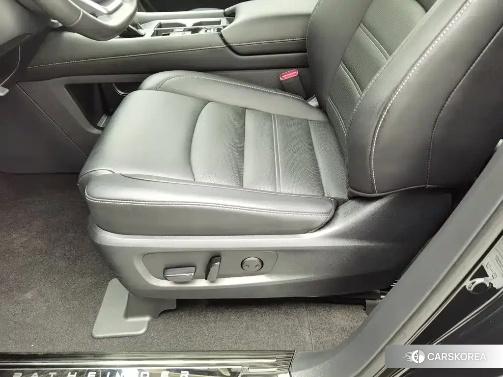 Nissan Pathfinder id 4681168 из Китая 18