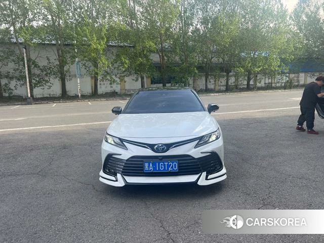 Toyota Camry 2023 Белый из Китая, фото 4