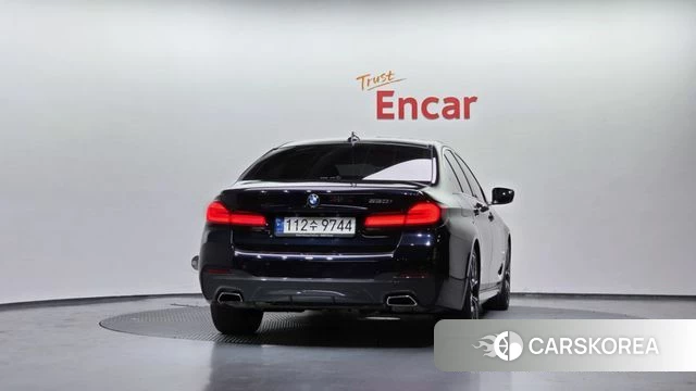 BMW 5 Series (G30) id 3941734 из Кореи 14