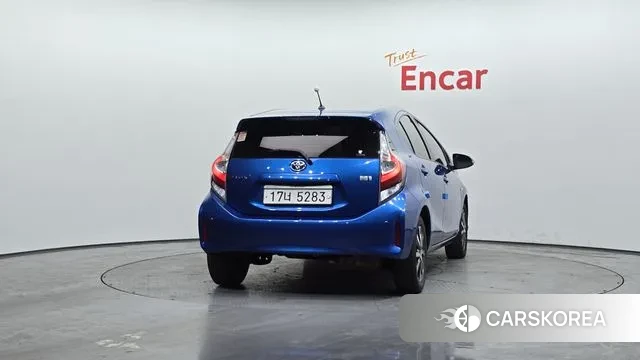 Toyota Prius C id 3761319 из Кореи 14