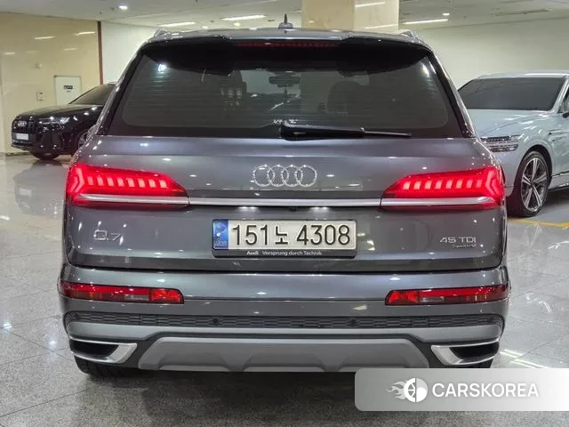 Audi Q7 (4M) id 3697105 из Кореи 14