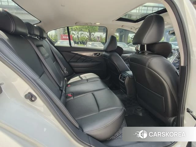 Infiniti Q50L id 4242049 из Китая 7