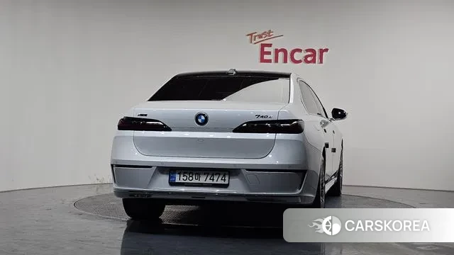 BMW 7 Series (G70) id 3639275 из Кореи 14