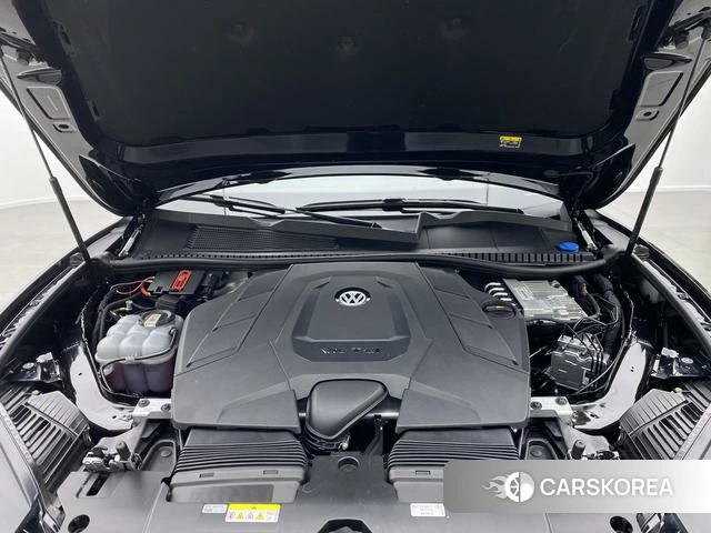 Volkswagen Touareg id 3840745 из Китая 32