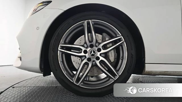 Mercedes-Benz E-Class W213 id 4609914 из Кореи 29