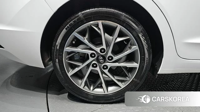 Hyundai The New Avante AD id 3942618 из Кореи 14