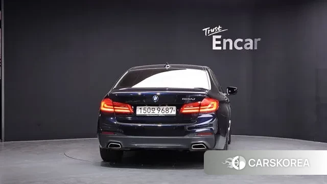 BMW 5 Series (G30) id 3552364 из Кореи 14