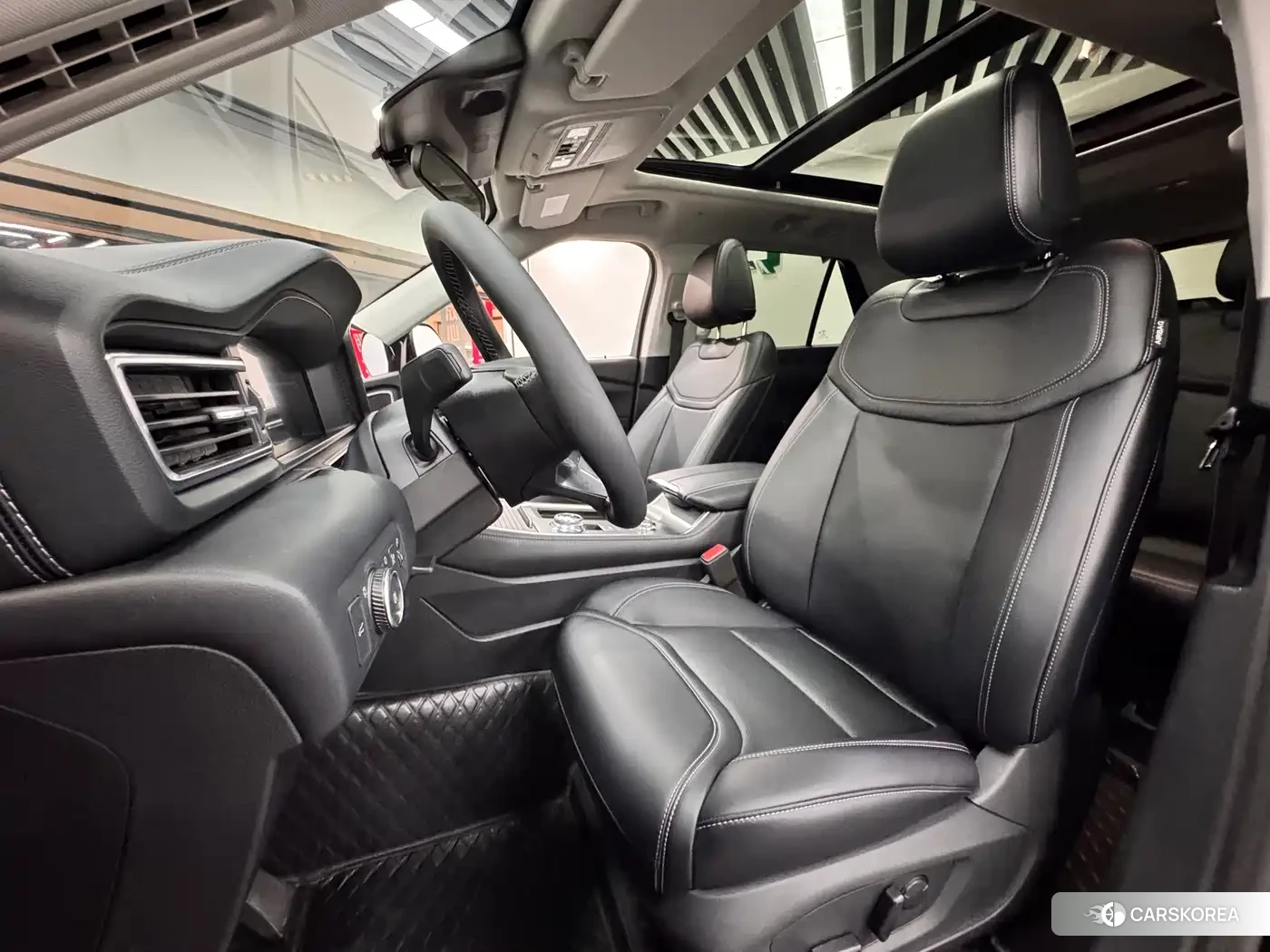 Ford Explorer 2025 Черный из Китая, фото 4