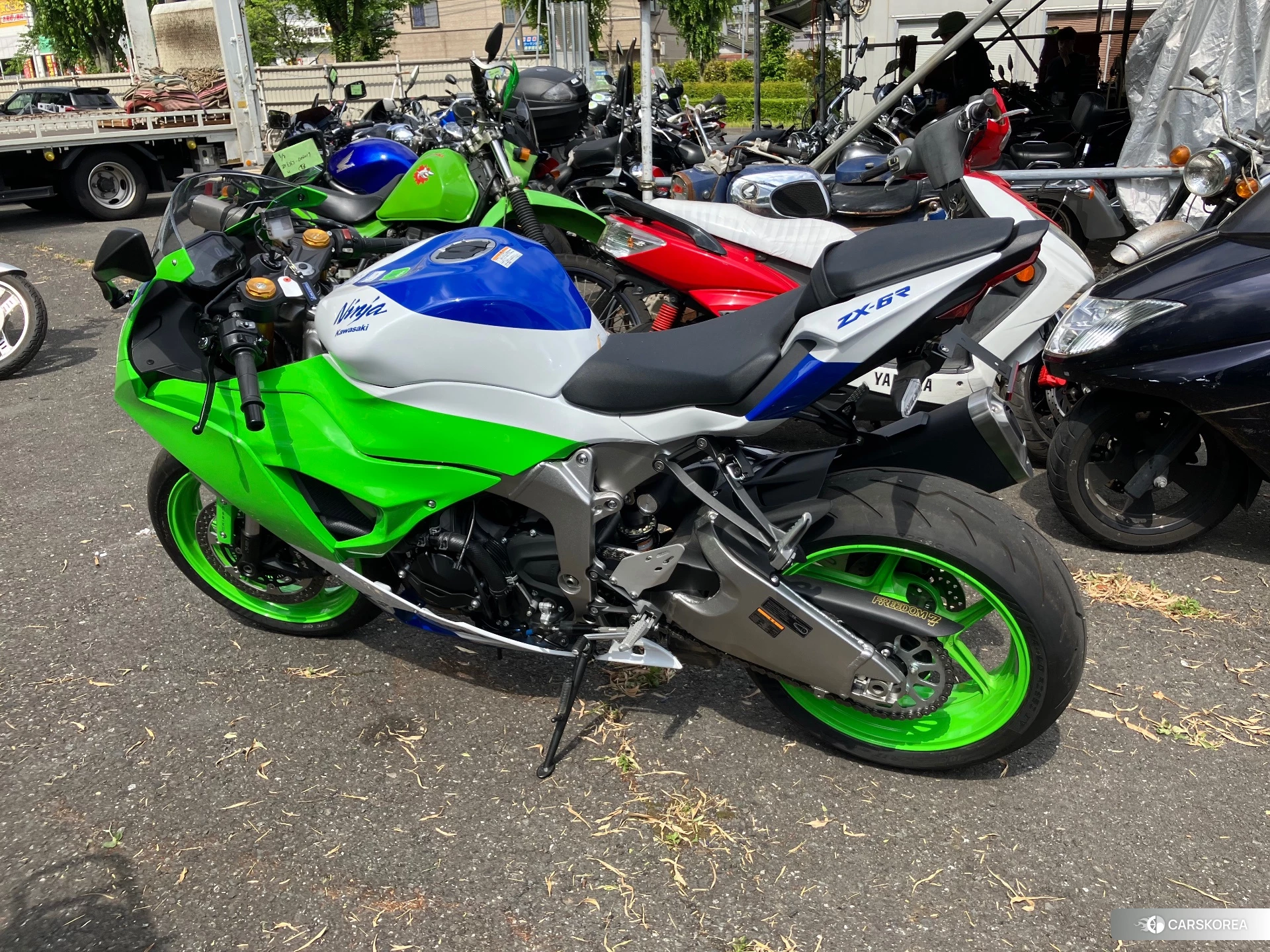 Kawasaki NINJA ZX-6R 2024 из Японии, фото 2