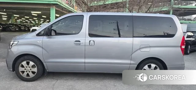 Hyundai The New Grand Starex id 3595361 из Кореи 14