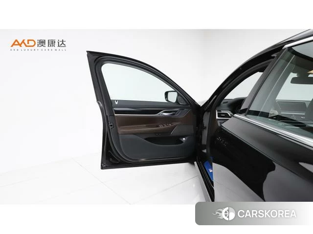 BMW 7 series 2021 Черный из Китая, фото 4