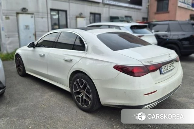 Mercedes-Benz E-Class W214 2024 Белый из Кореи, фото 4