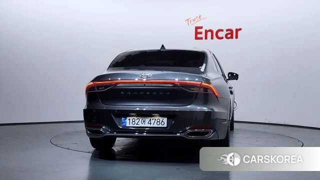 Hyundai The New Grandeur IG id 4330375 из Кореи 32