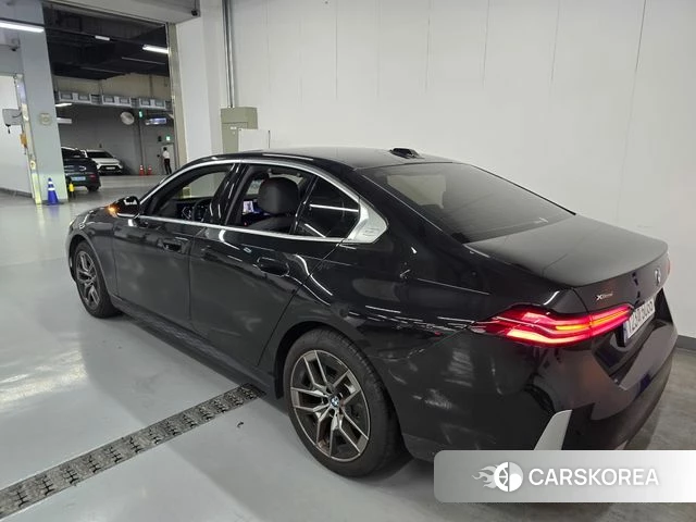 BMW 5 Series (G60) id 4635028 из Кореи 13