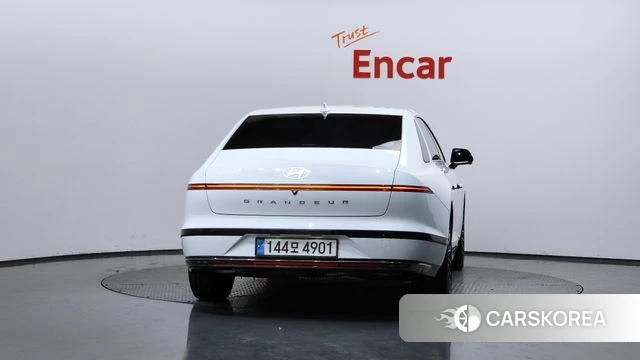 Hyundai Grandeur Hybrid (GN7) id 4222703 из Кореи 14