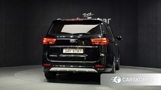 Kia The New Carnival id 4563395 из Кореи 14