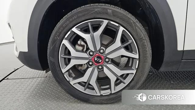 Kia Seltos id 3717689 из Кореи 14