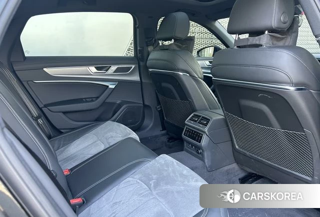 Audi A6L id 4297359 из Китая 10