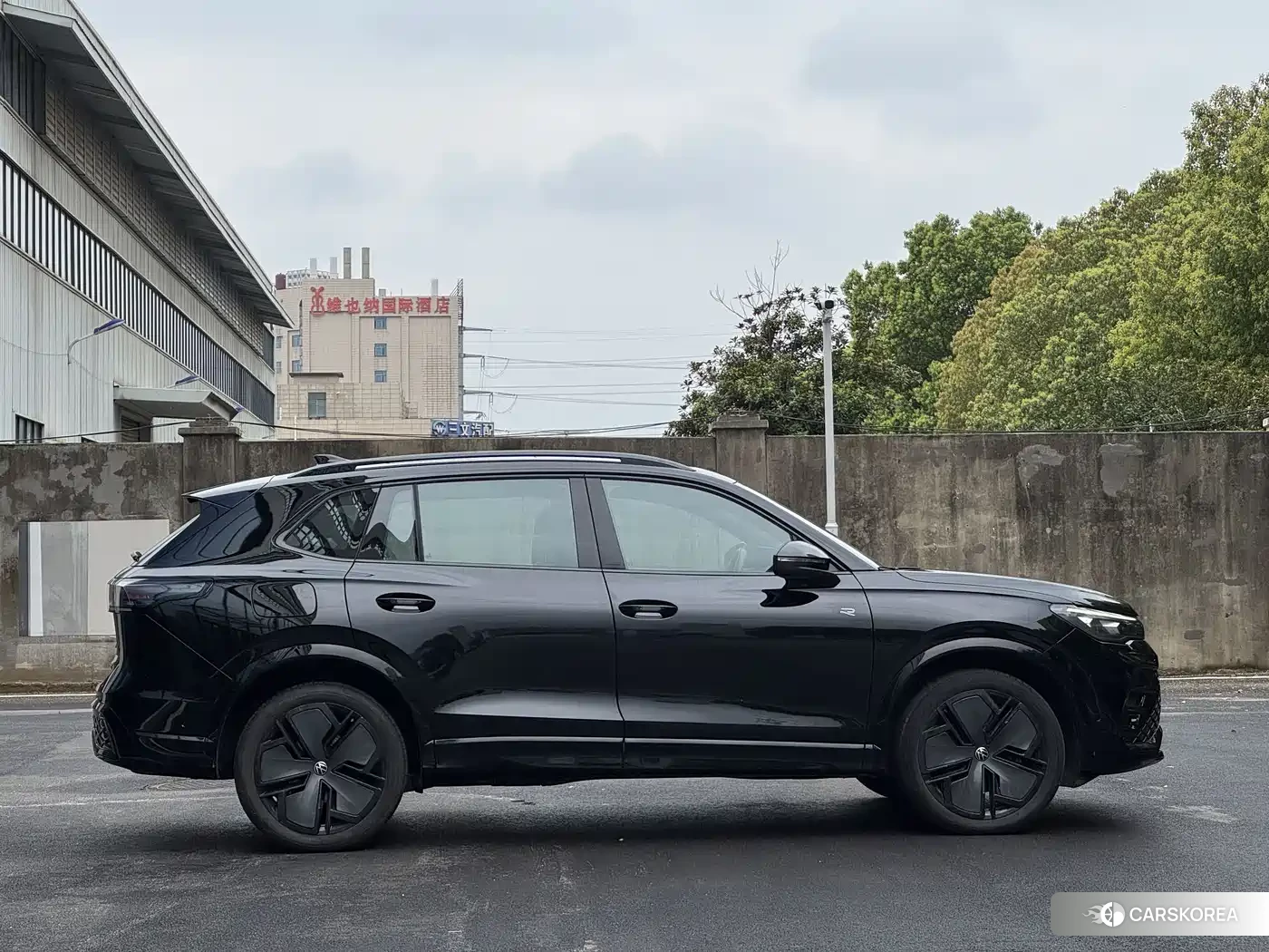 Volkswagen Tiguan L 2024 Черный из Китая, фото 4
