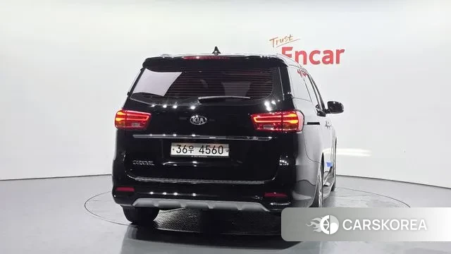 Kia The New Carnival id 3778976 из Кореи 14