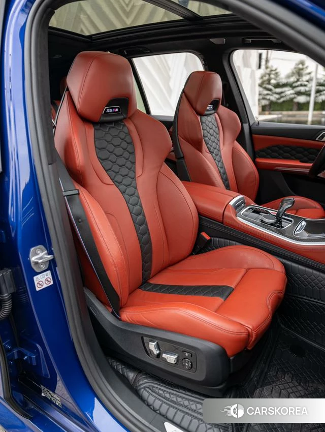 BMW X5 M id 4238646 из Китая 16