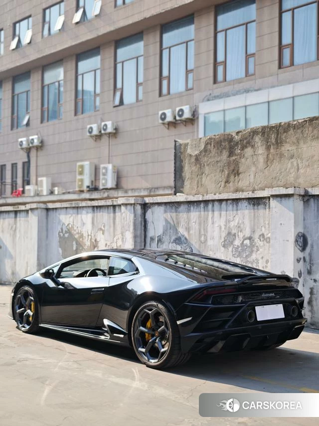Lamborghini Huracán 2023 Черный из Китая, фото 4