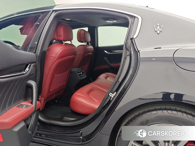 Maserati Ghibli id 4209855 из Китая 14