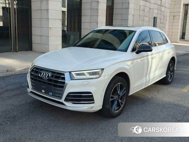 Audi Q5L 2021 Белый из Китая, фото 4