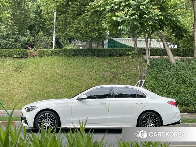 Mercedes-Benz Class C 2022 Белый из Китая, фото 4