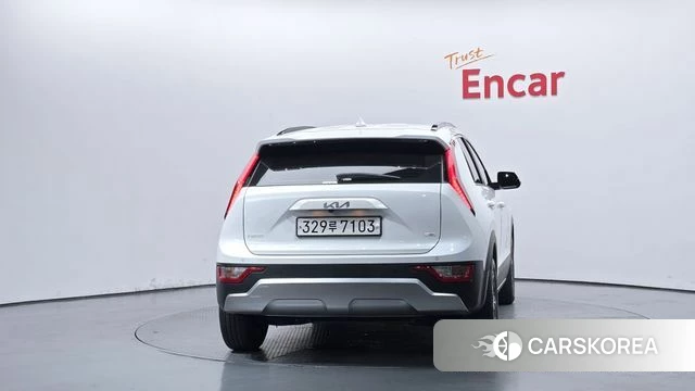Kia Di Ol Nu Niro id 4624377 из Кореи 24